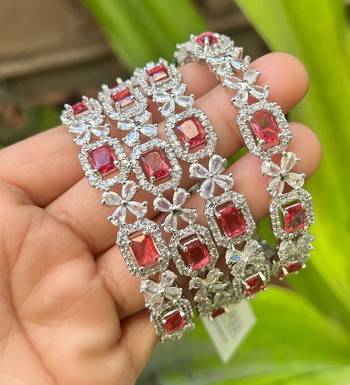 Zircon red bangle set  1