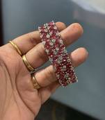 Zircon red bangle set 