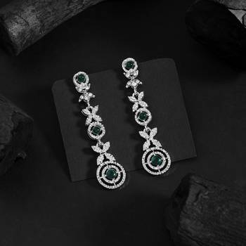 Radiant green color fashion earrings 2