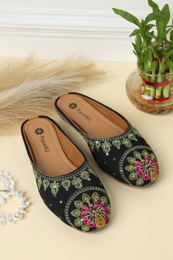 women's mojari jutti ethnic punjabi juttis traditional flat embroidered canvas fancy bellies for womens & girls