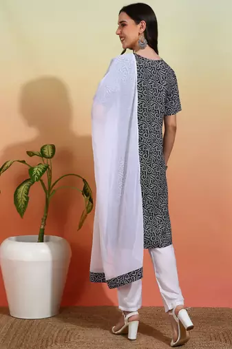 Elegant black crepe printed festive salwar kameez