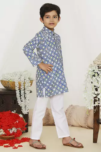 Blue embroidered cotton kurta pyjama