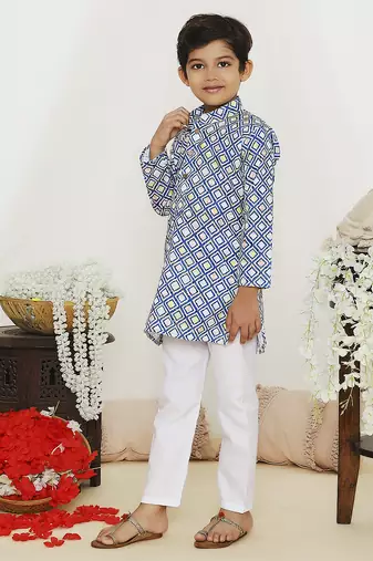 Blue embroidered cotton kurta pyjama