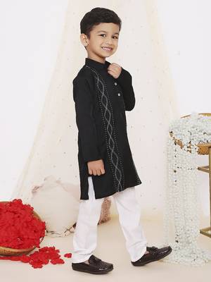 Black embroidered silk kurta pyjama set 3