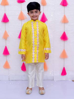 Yellow embroidered taffeta sherwani set 1