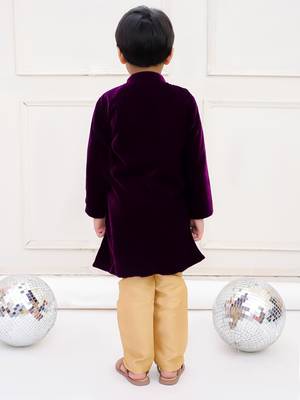 Purple plain velvet sherwani pyjama 2