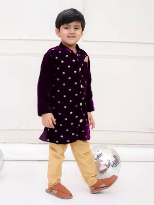 Purple plain velvet sherwani pyjama 3