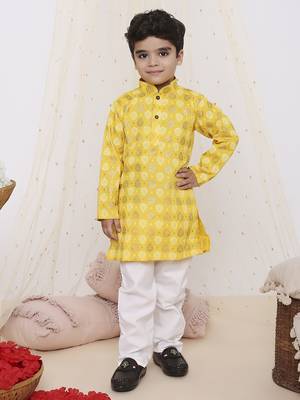 Yellow printed silk blend kurta pyjama 1
