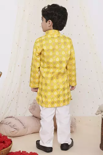 Yellow printed silk blend kurta pyjama