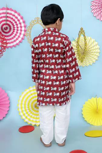 Maroon animal printed cotton kurta pyjama