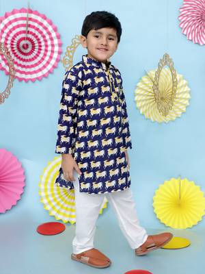 Navy animal printed cotton kurta pyjama 3