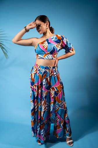 one-shoulder abstract print co-ord set – multi blue