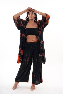 Black tie-dye shrug & pant co-ord set with solid tube top 4