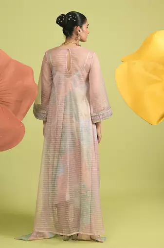 Baby pink floral print cotton kurta sets