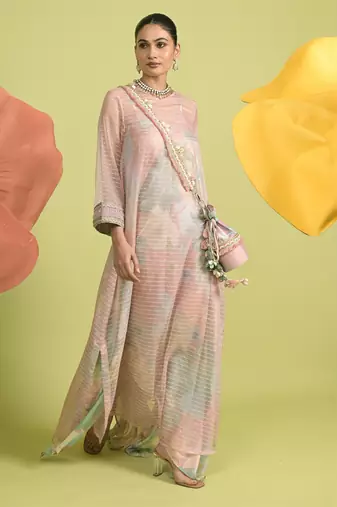 Baby pink floral print cotton kurta sets