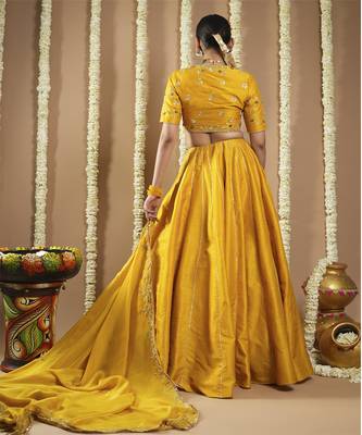 Mustard Yellow Heavy Slub Silk Lehenga Set 2