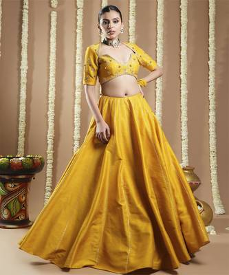Mustard Yellow Heavy Slub Silk Lehenga Set 4