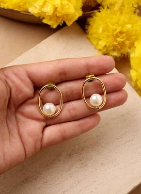Gold Oval Earrings With Pearl Drop 6