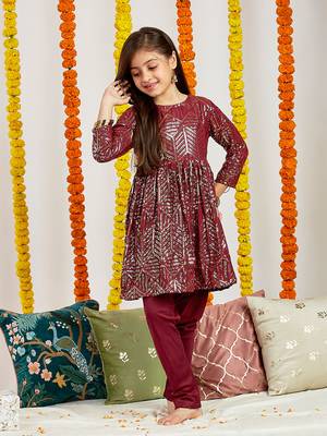  girls' maroon kurta set 3