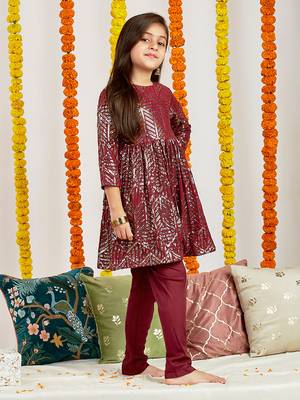  girls' maroon kurta set 1