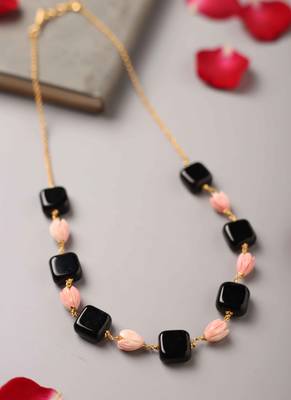 Black Stone Necklace with Rose-Shaped Beads 5
