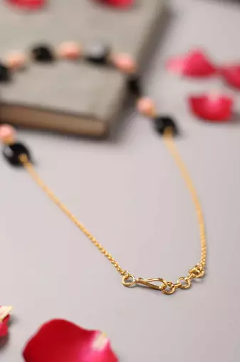 Black Stone Necklace with Rose-Shaped Beads
