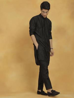  black viscose kurta and pyjama set 2