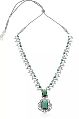 White american diamonds necklace set