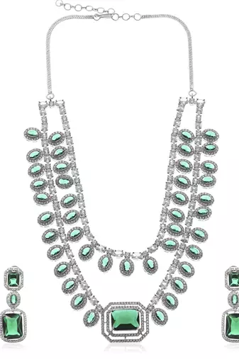 White american diamonds necklace set