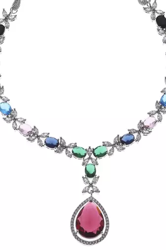 White american diamonds necklace set