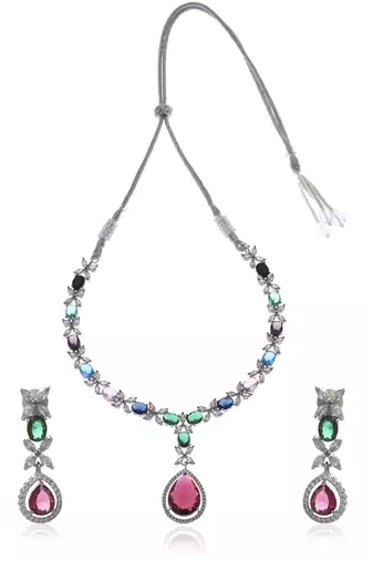 White american diamonds necklace set
