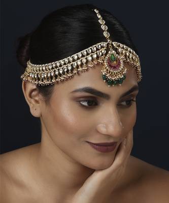 Green kundan maang tikka 1