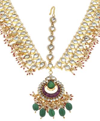Green kundan maang tikka 2