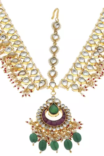 Green kundan maang tikka