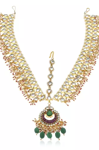 Green kundan maang tikka