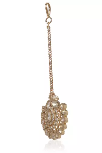 Gold kundan maang tikka