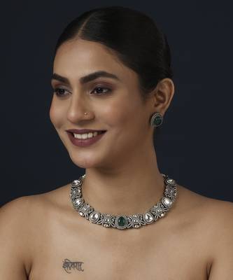 Green kundan necklace set 1