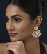 White kundan earring