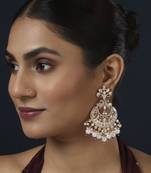 White kundan earring