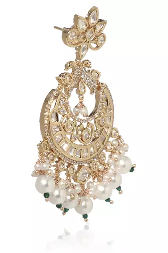 White kundan earring