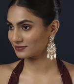 White kundan earring