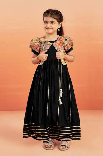  girls' black anarkali set