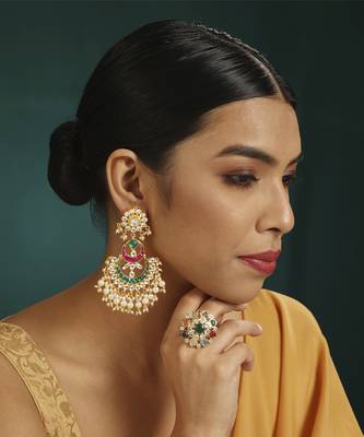 Green kundan earring 1