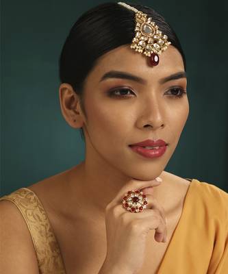 Red kundan maang tikka 1