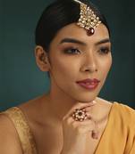 Red kundan maang tikka