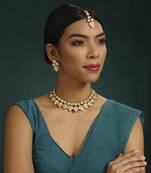 Gold kundan necklace set