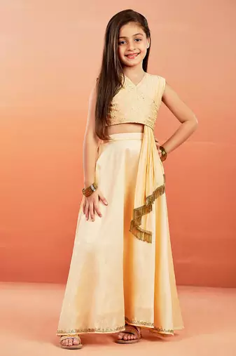  girls' peach lehenga