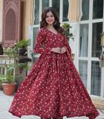 Maroon jaipuri cotton printed kurta with pant and dupatta