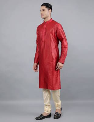 maroon colour woven design kurta sets 3