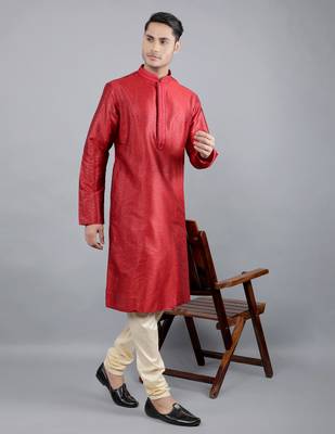maroon colour woven design kurta sets 5